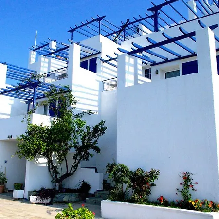 Rania Bella Vista * Poros Town